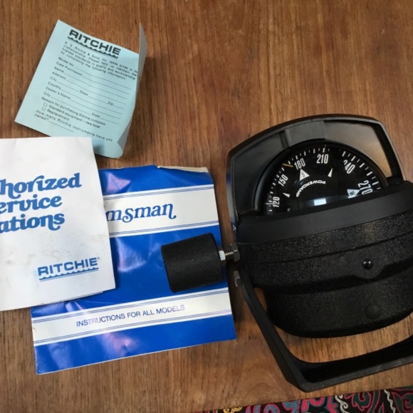 Ritchie Marine Compass - Picture 2 of 3